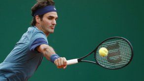 Federer avanza en el Masters de Montecarlo