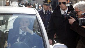 Primer ministro italiano enfrenta fuego amigo