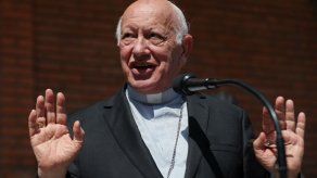 Obispo nombrado por papa en Chile promete atender a víctimas de abusos Obispo nombrado por papa en Chile promete atender a víctimas de abusos