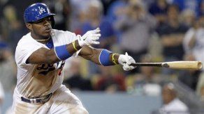 Puig impulsa a Dodgers a triunfo 6-4 sobre Filis