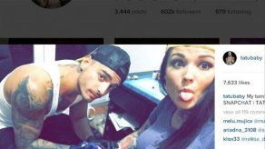 El talento oculto de Maluma: también es tatuador
