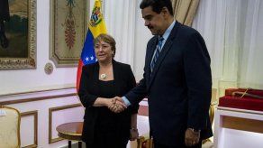 Michelle Bachelet sostiene con Nicolás Maduro su última reunión en Venezuela
