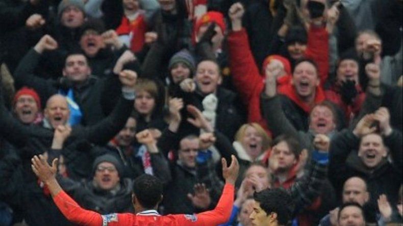 El United se sitúa líder provisional tras vencer al Liverpool