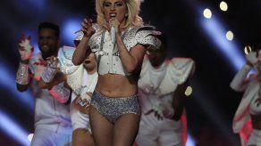 Lady Gaga responde a críticas por mostrar su cuerpo en el Super Bowl