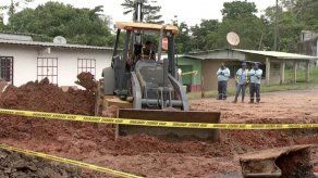 Idaan cambia otra tubería de 12 en La Cabima y la reparación demorará más