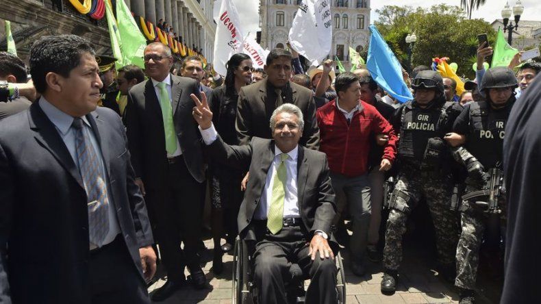 Ministros ecuatorianos respaldan a Moreno y piden autocrítica a Alianza País