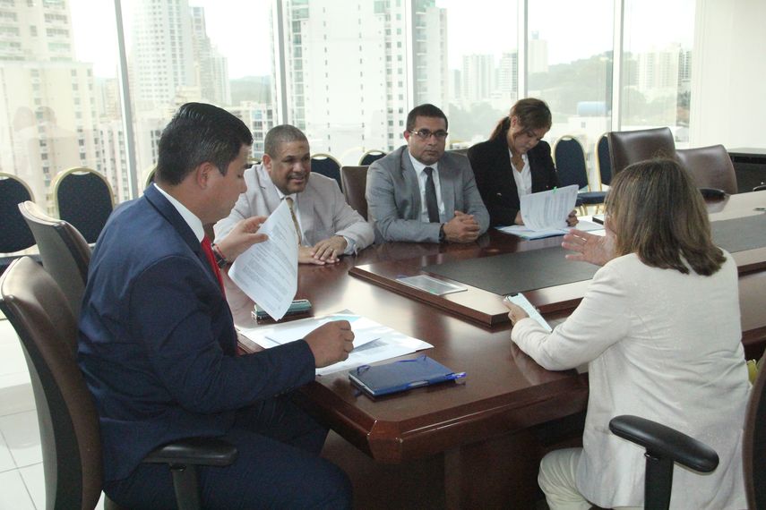 IFARHU e INCAE refuerzan cooperación para impulsar formación académica de jóvenes panameños