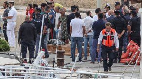 Comisario UE de Migración pide apoyo para plan de desembarco