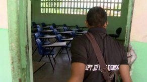 Padres de familia molestos por suspensión de clases en el Jepta B. Duncán