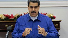 Maduro dice que ha detenido militares por apoyar supuesto complot de EEUU