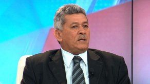 Retiran placa y licencia a conductor que transportó pasajeros en la parrilla Retiran placa y licencia a conductor que transportó pasajeros en la parrilla