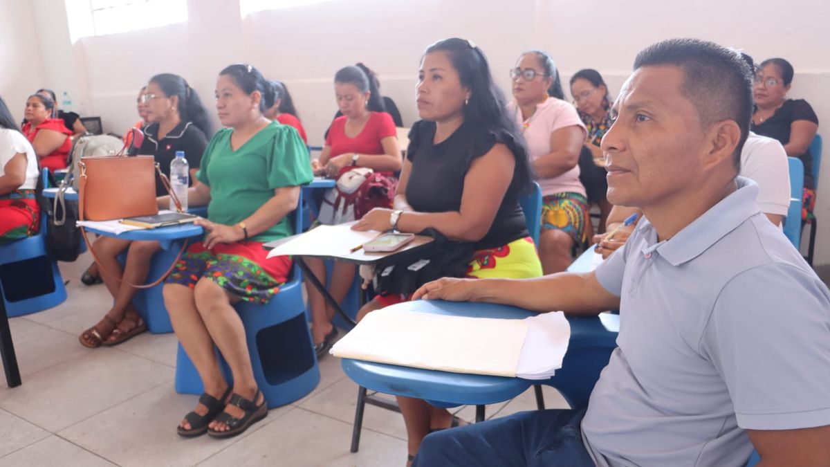 Docentes de comarcas fortalecieron la enseñanza bilingüe dur