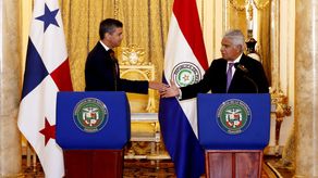 Presidente de Paraguay, Santiago Peña resalta el hub logístico de Panamá
