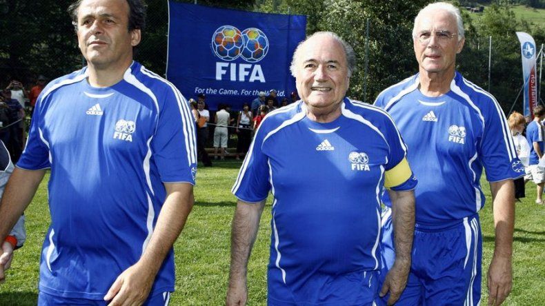 Al principio era Platini contra mí, luego algo político, dice Blatter