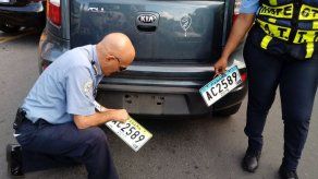 Sorprenden a 13 conductores con placa vencida en operativo de fiscalización Sorprenden a 13 conductores con placa vencida en operativo de fiscalización