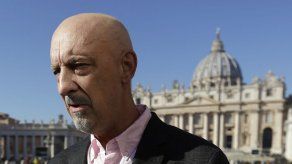 Víctimas de abusos exigen resultados de cumbre del Vaticano