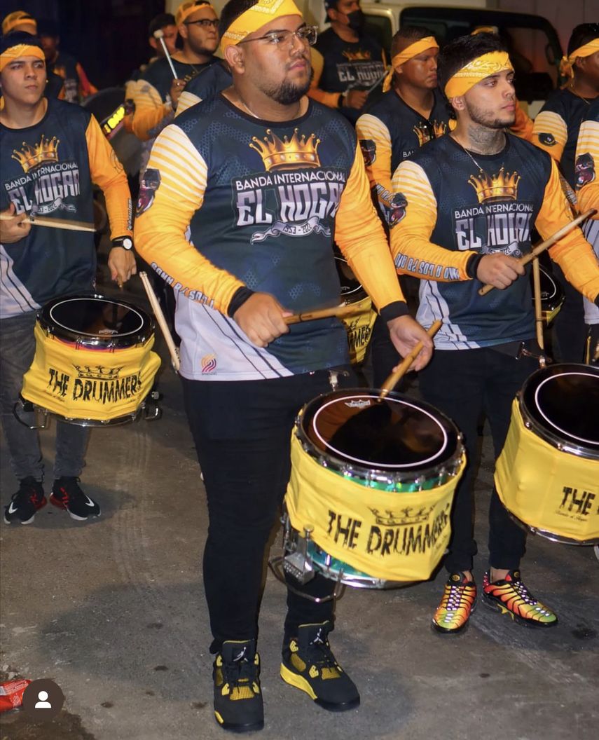 Dianas, amanecer del 3 de noviembre imagen sustraída de banda independiente el hogar