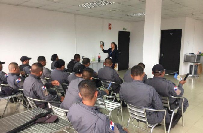 Coordinan acciones para el proceso de votación en las cárceles