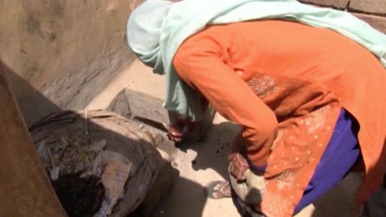 Los más discriminados de la India no pueden huir de los retretes ajenos