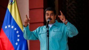 Maduro dice pensiones llegan al 100 % de jubilados y anuncia nuevos bonos