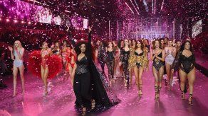 Victorias Secret Fashion Show hace su gran tegreso por todo lo alto