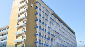 Fachada del Complejo Hospitalario Dr. Arnulfo Arias Madrid de la CSS.