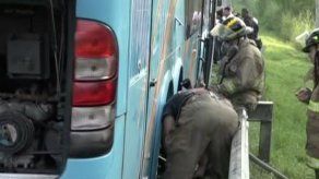 Bus de la ruta Panamá-David con daños sobre la Vía Centenario