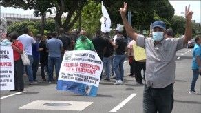 Taxistas rechazan suspensión de circulación de pares y nones Taxistas rechazan suspensión de circulación de pares y nones