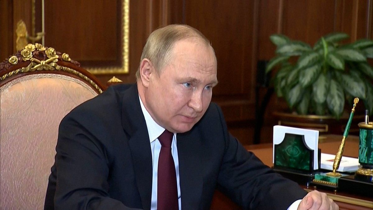 Putin ordena seguir la ofensiva en Ucrania tras tomar el control de la región de Lugansk