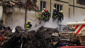Aumenta balance de muertos en bombardeo en ciudad ucraniana de Dnipró