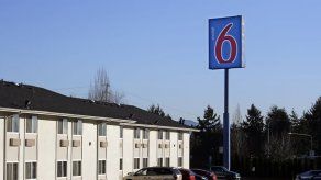 Fiscal: Motel 6 dio datos personales de huéspedes al ICE