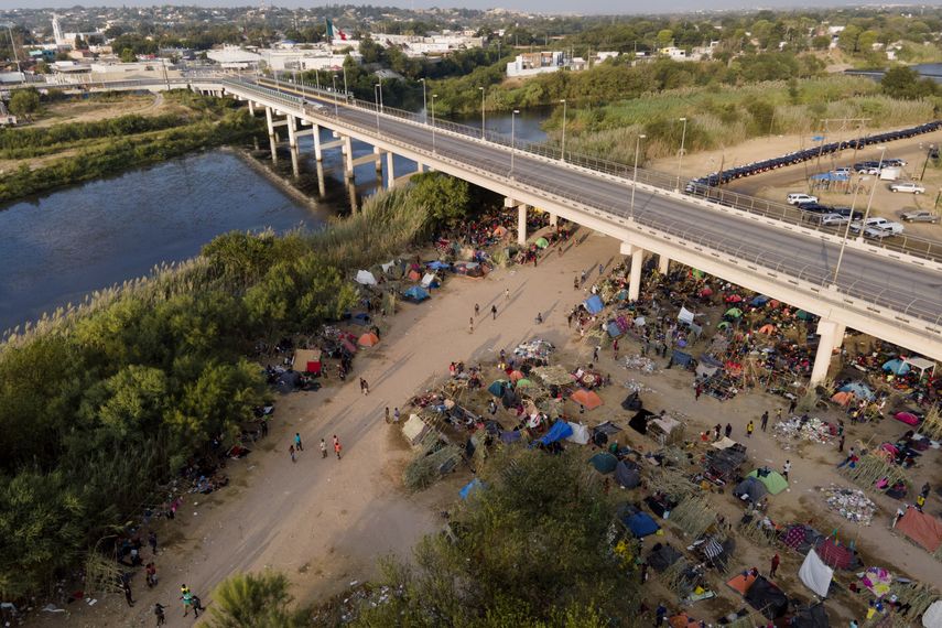 Puente entre Ciudad Acuña y Del Río