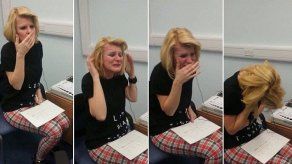 Británica oye por primera vez gracias a implante coclear