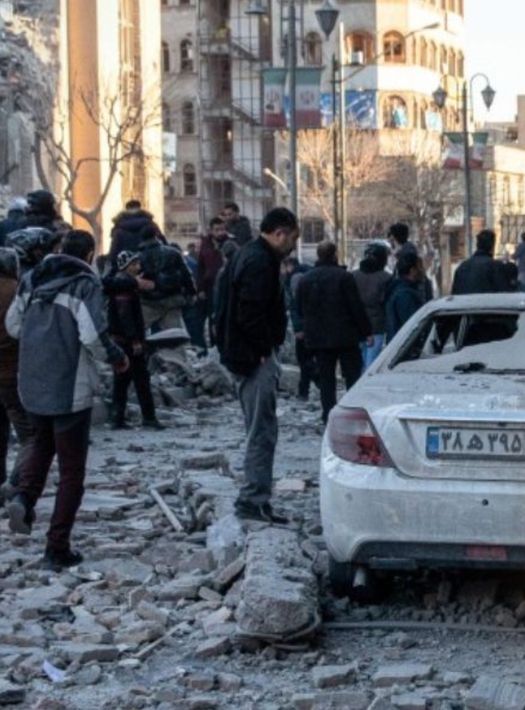 Irán designa a su nuevo guía supremo tras la muerte del ayatolá Alí Jamenei Irán designa a su nuevo guía supremo tras la muerte del ayatolá Alí Jamenei