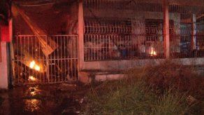 Incendio en la 11 ½ de Río Abajo afecta una residencia