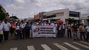 Los gremios magisteriales indicaron que se levantaron de la mesa de diálogo al considerar que la comisión gubernamental no presentó respuestas concretas a las solicitudes planteadas.