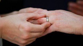 Unos niños de 6 y 7 años se fugan para casarse en África