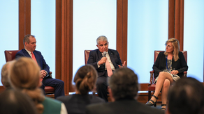 El presidente Mulino aboga por un mejor futuro para las nuevas generaciones.