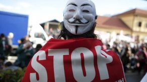 Brasil: una escuela de samba renuncia al uso de máscaras de Anonymous en carnaval