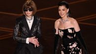 Anna Wintour y Anne Hathaway en los Oscars 2026. Anna Wintour y Anne Hathaway en los Oscars 2026.