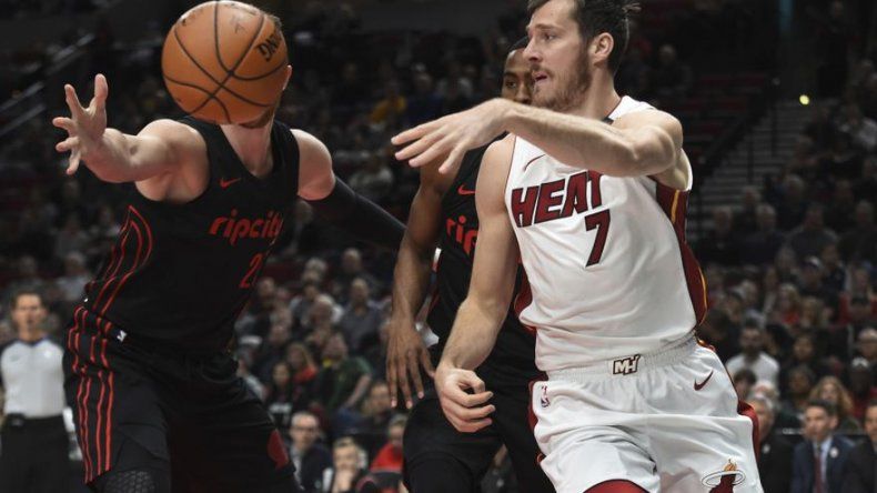 Lillard, Blazers vencen a Heat para su 10mo triunfo seguido