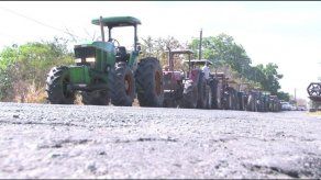 Arroceros protestan por incumplimiento de pago del Gobierno