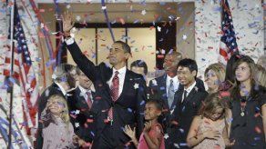 Obama aceptó nominación demócrata ante ovación de 75 mil