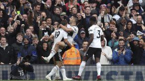 Gol de Mitrovic rescata empate para Fulham ante Watford