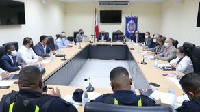 Reunión en la ATTT para evaluar cambios al Reglamento de Tránsito. Reunión en la ATTT para evaluar cambios al Reglamento de Tránsito.