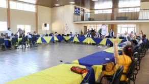 Reunión de seguimiento a la mesa de diálogo por la educación, el pasado 22 de abril, surgió la iniciativa de crear la figura del Defensor del Educador.