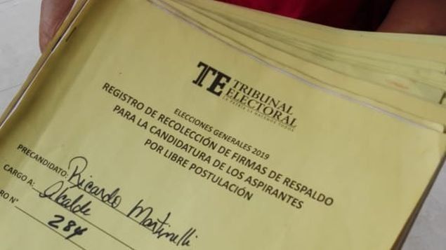 Entregan 8 mil nuevas firmas para apoyar candidatura de Martinelli a la Alcadía