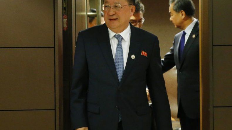 China exhorta a Norcorea a cesar sus pruebas de misiles