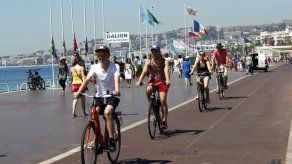 Francia: Legisladores extendieron estado de excepción