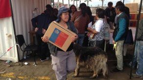 Chile inicia vacunación en zona afectada por terremoto como medida preventiva